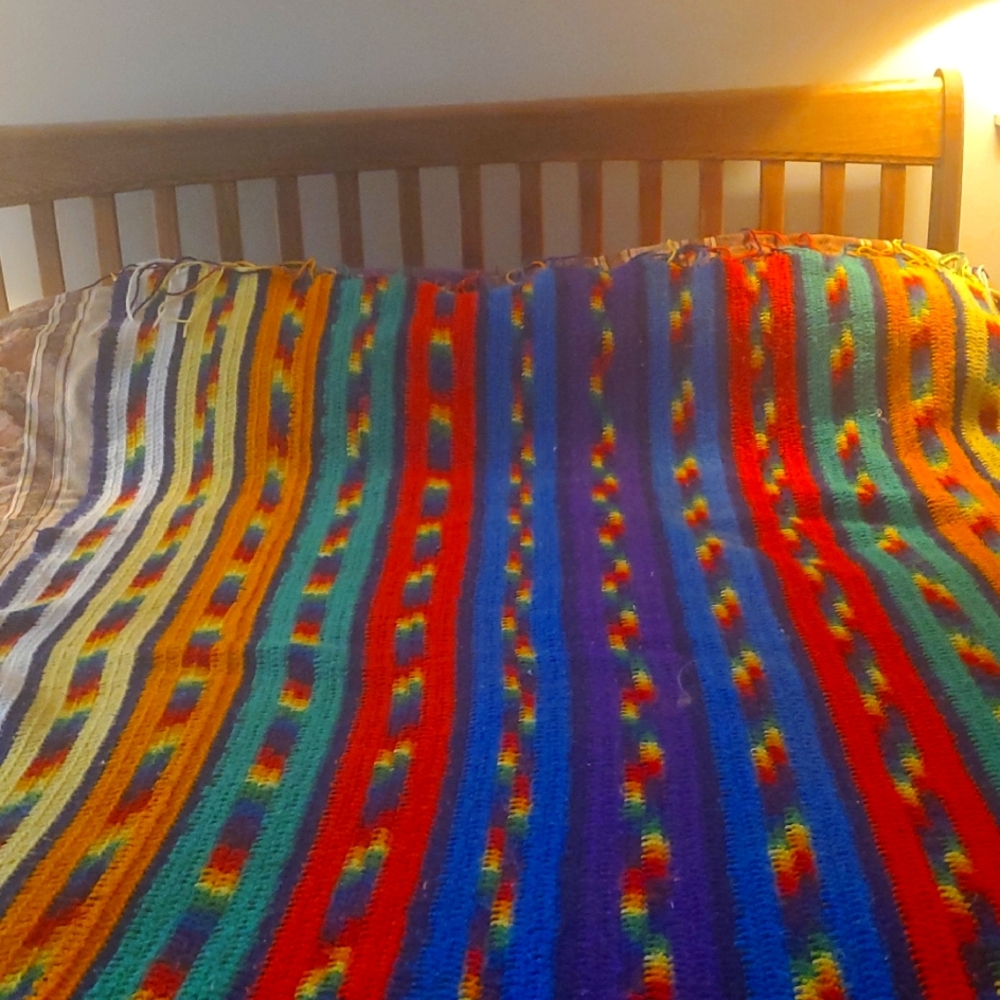 Vintage EUC Colorful Striped Blanket